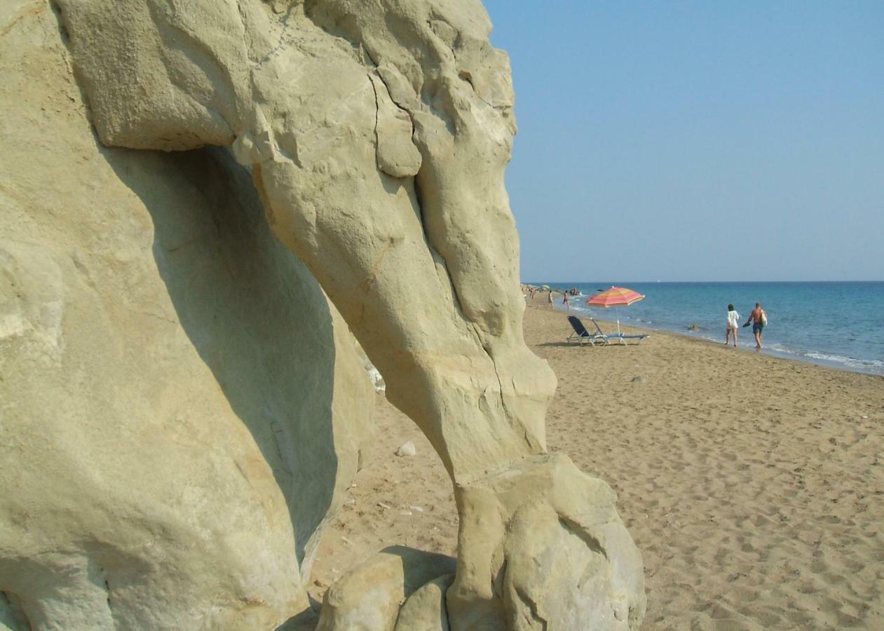 Oliveland Apartments Kávos Dış mekan fotoğraf
